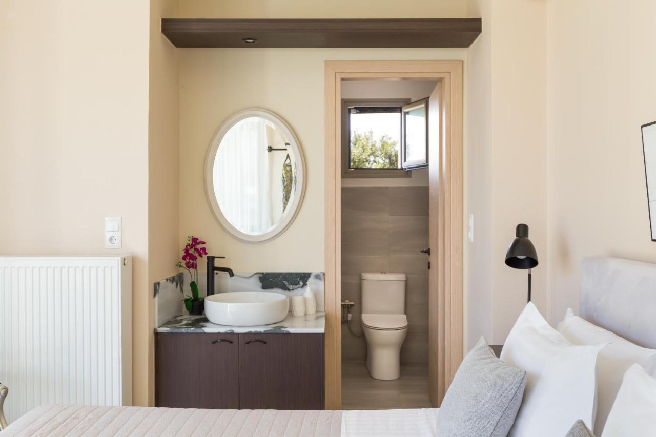 Lux Villa Mia With Heated Pool, 2Km To Beach & Childrens Area! Mikro Metochi Luaran gambar