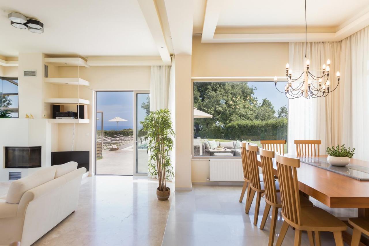 Lux Villa Mia With Heated Pool, 2Km To Beach & Childrens Area! Mikro Metochi Luaran gambar