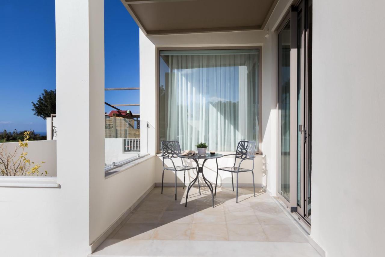 Lux Villa Mia With Heated Pool, 2Km To Beach & Childrens Area! Mikro Metochi Luaran gambar
