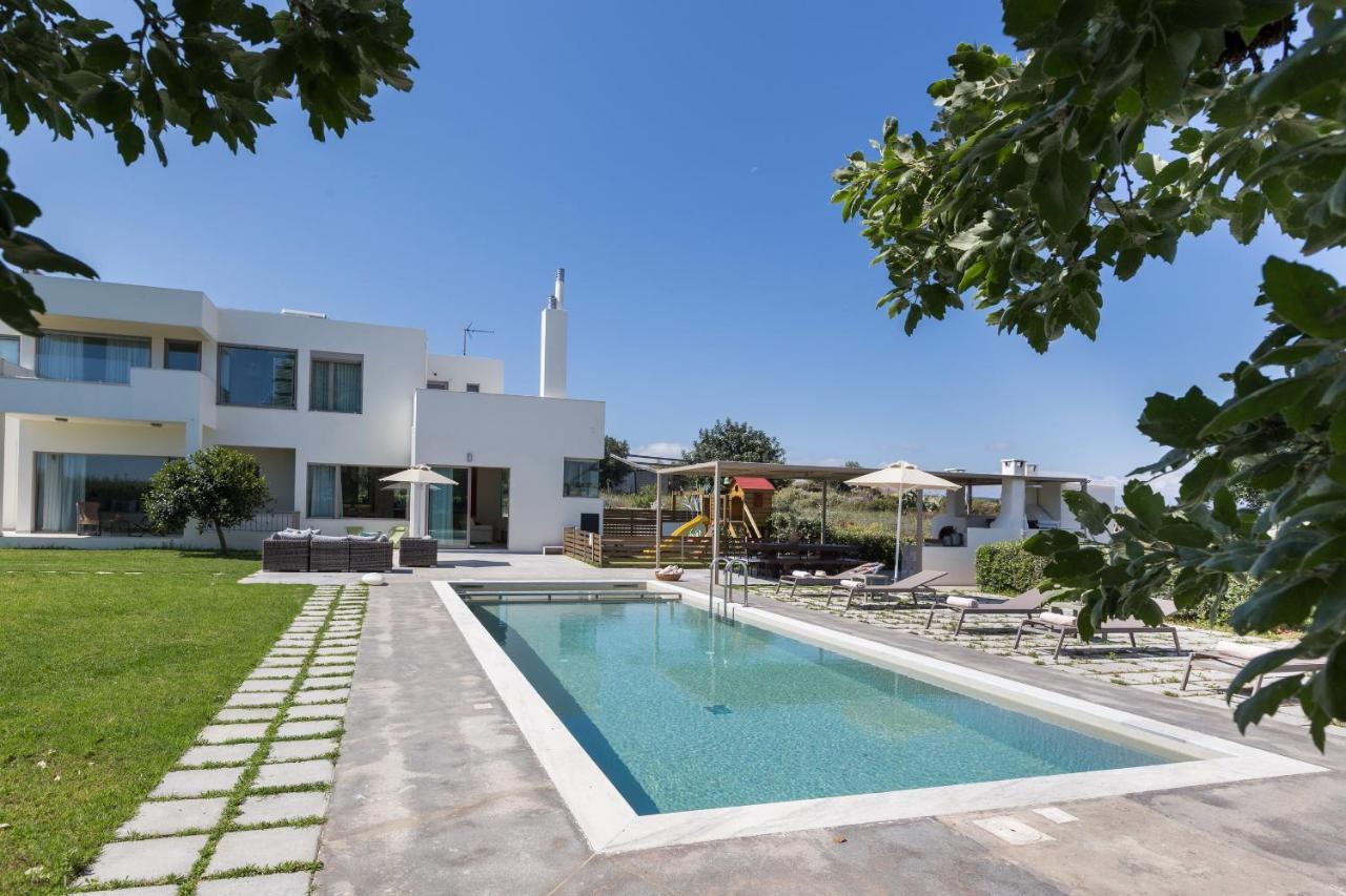 Lux Villa Mia With Heated Pool, 2Km To Beach & Childrens Area! Mikro Metochi Luaran gambar