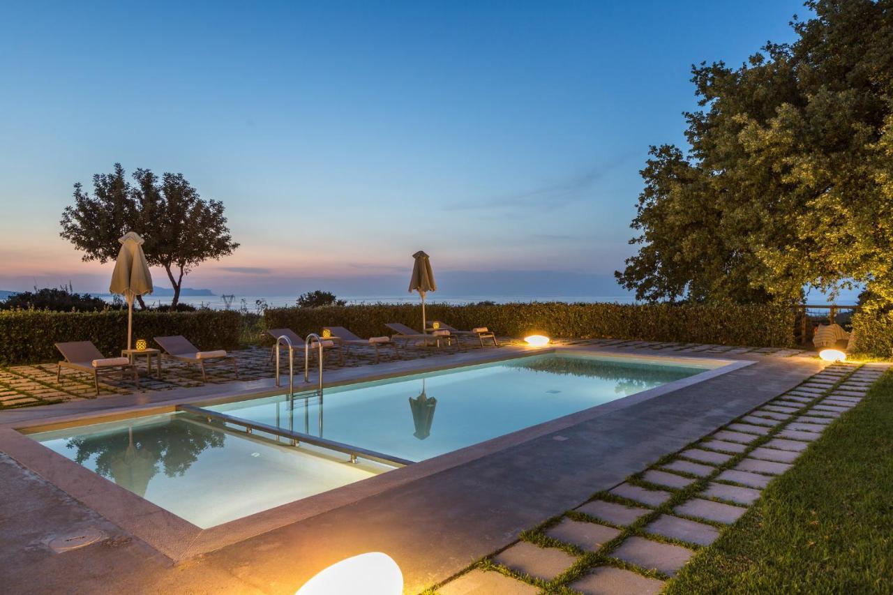 Lux Villa Mia With Heated Pool, 2Km To Beach & Childrens Area! Mikro Metochi Luaran gambar