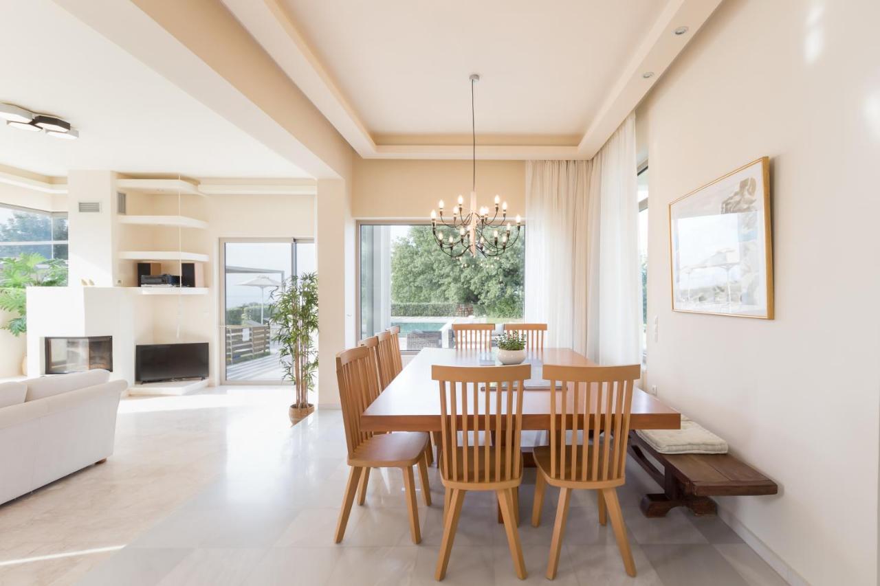 Lux Villa Mia With Heated Pool, 2Km To Beach & Childrens Area! Mikro Metochi Luaran gambar